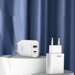 Adaptor τοίχου REMAX CHARGER RP-U37 USB / USB-C